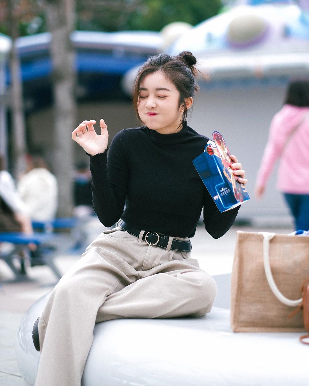  登場了♡
包容度極大的可調節寬腳褲�...