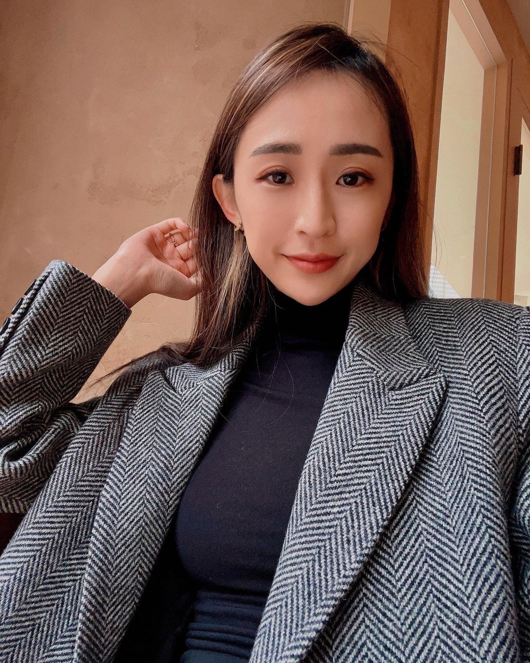  -
今日照片主題
__  __小姊姊look