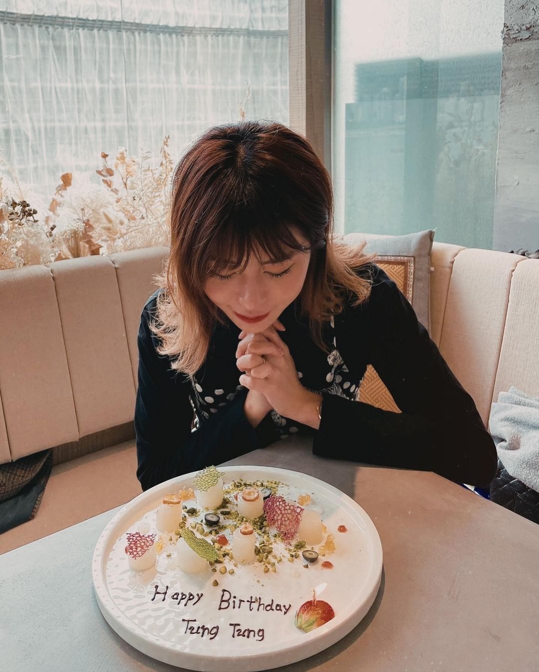  ah be問我想食lunch定tea？
我話食lunch啦�...