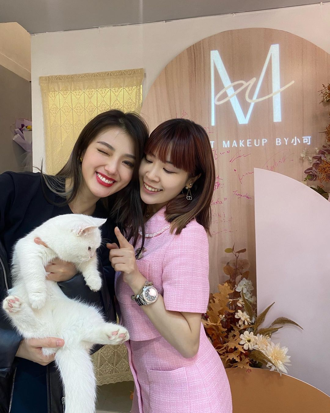  醒神啊招財貓仔
恭喜小可 @m.art.makeup �...