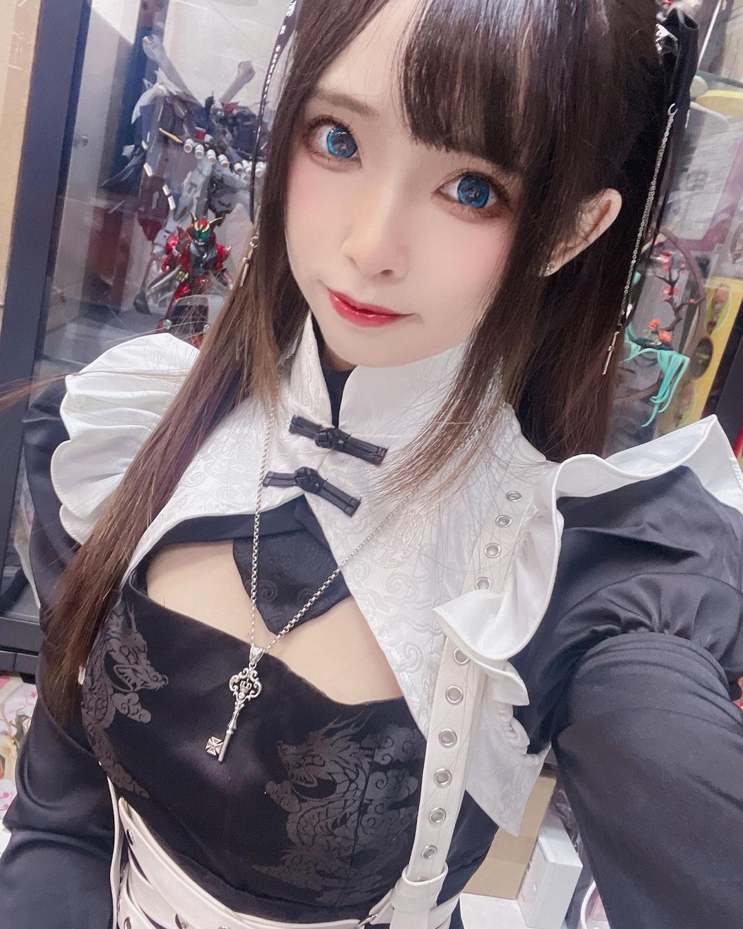  好喜歡這套#

.
.
.
. .
. .
.
.

#自拍 #自�...