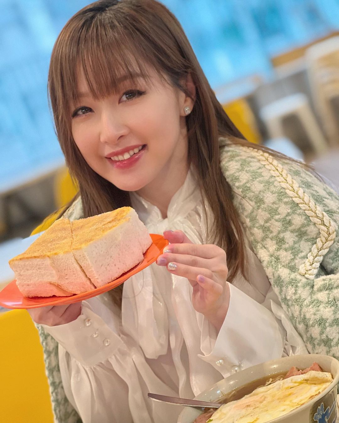  D人真係厚多士