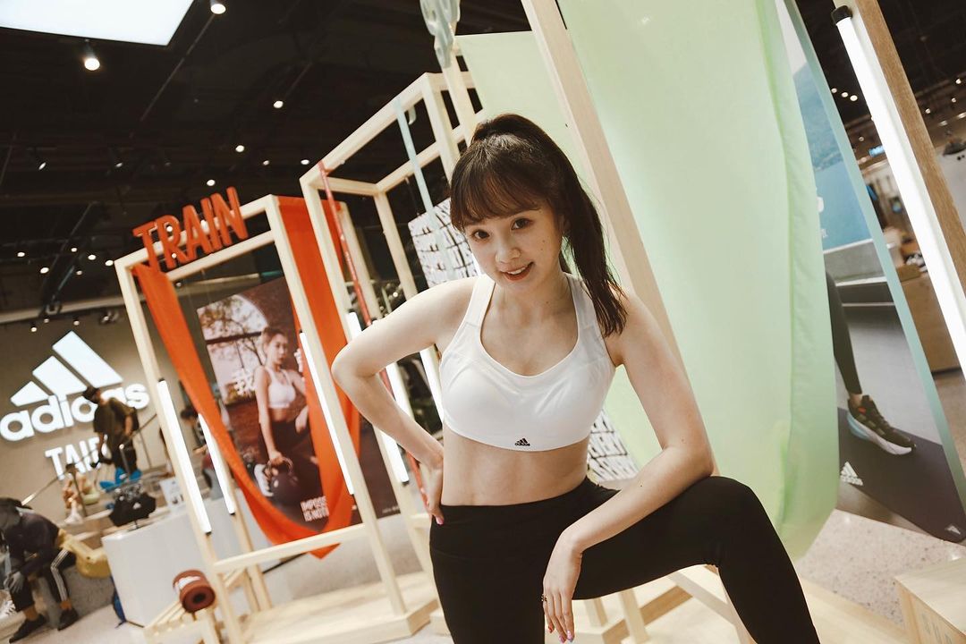  肌肉男可能會背叛妳,但肌肉不會(≖‿...