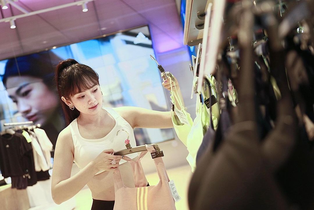  肌肉男可能會背叛妳,但肌肉不會(≖‿...
