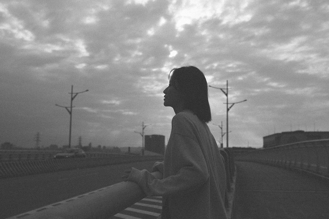  「真的嗎？」
「現在就是妳享受一切�...