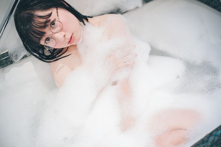  #小崎福利社 
上月最後一天發的patreon ...
