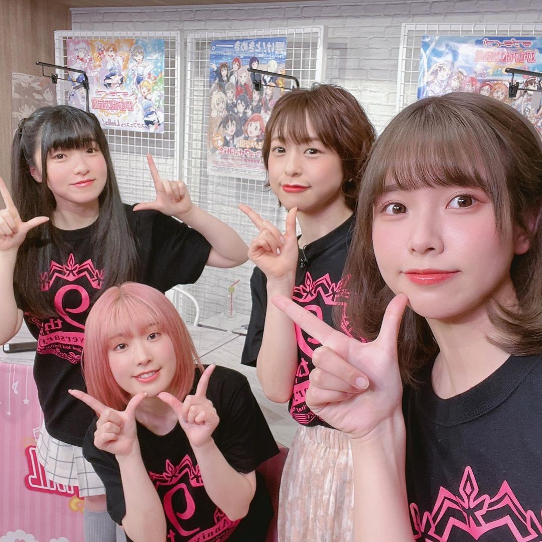  スクフェス 9周年記念生放送✨

先輩�...