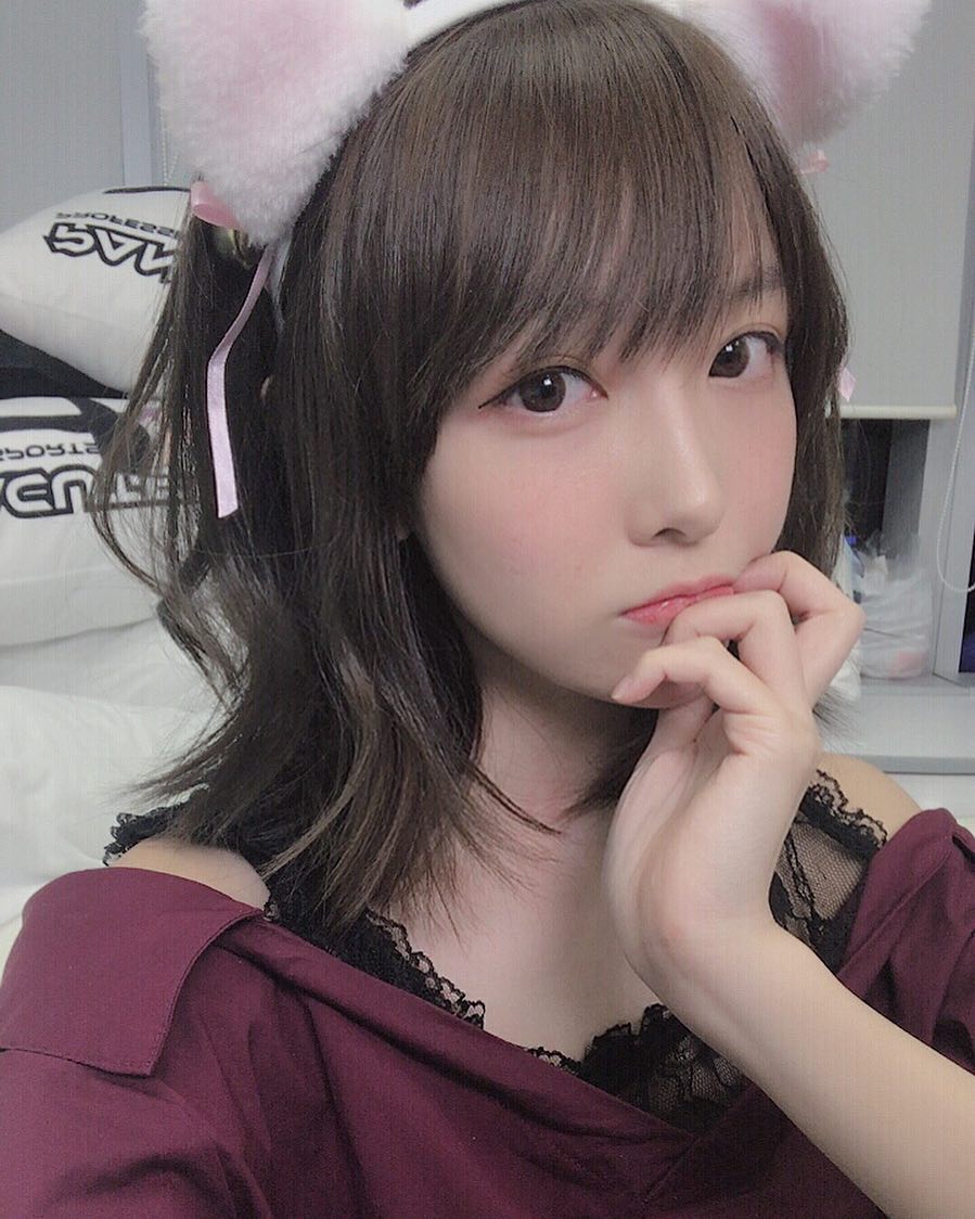  明天路人去C3 (不cos啦XD 
剪短髮了♡ �...