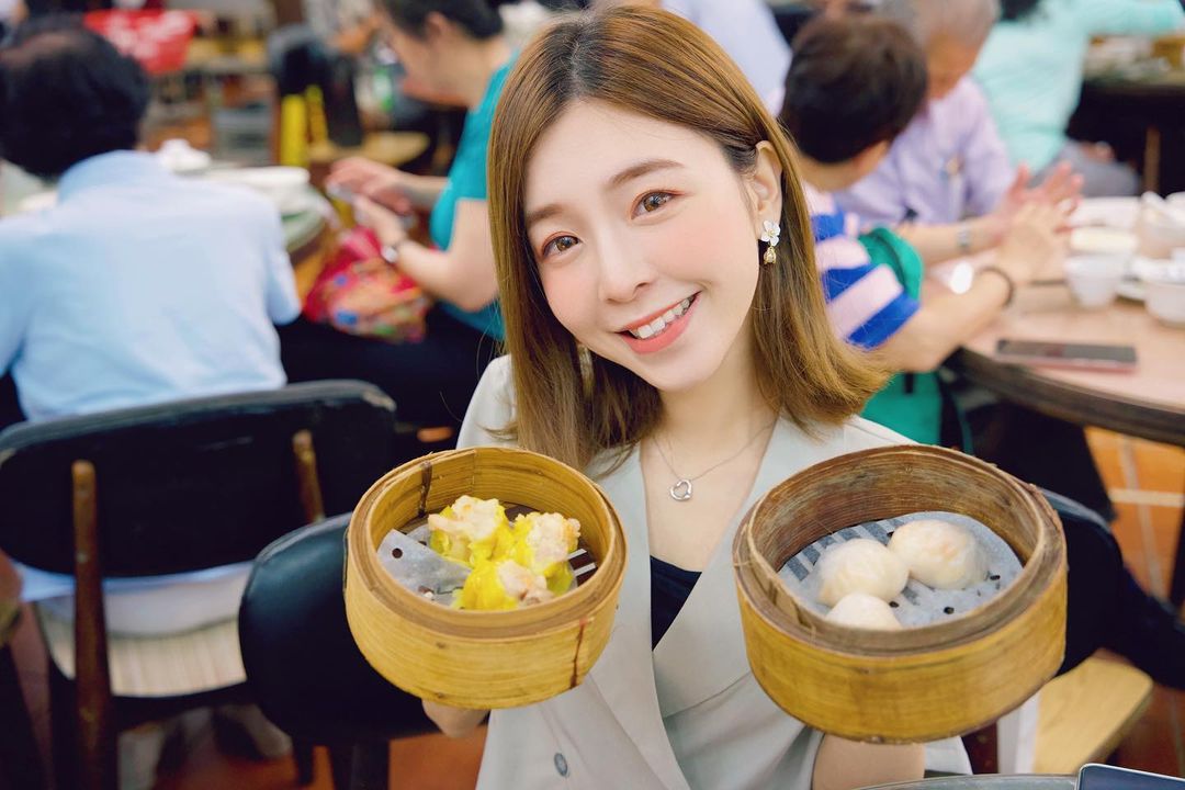  香港開返晚市啦！
點點都出返片啦！
...