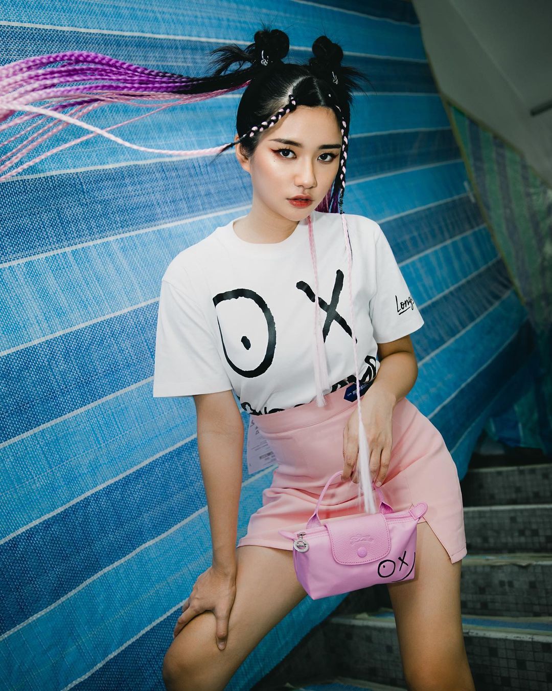  Colour up your life with @longchamp  X @andresarai...