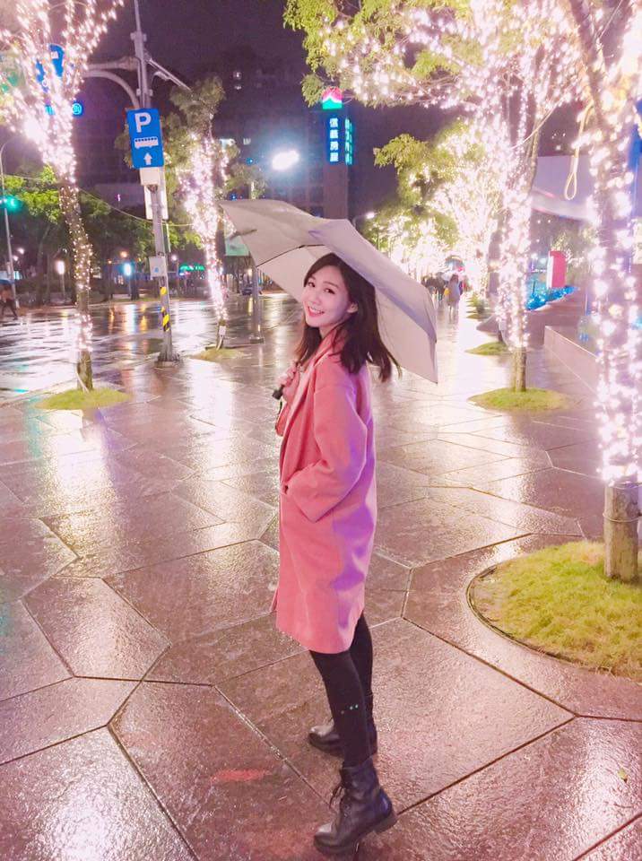  雨天的美。