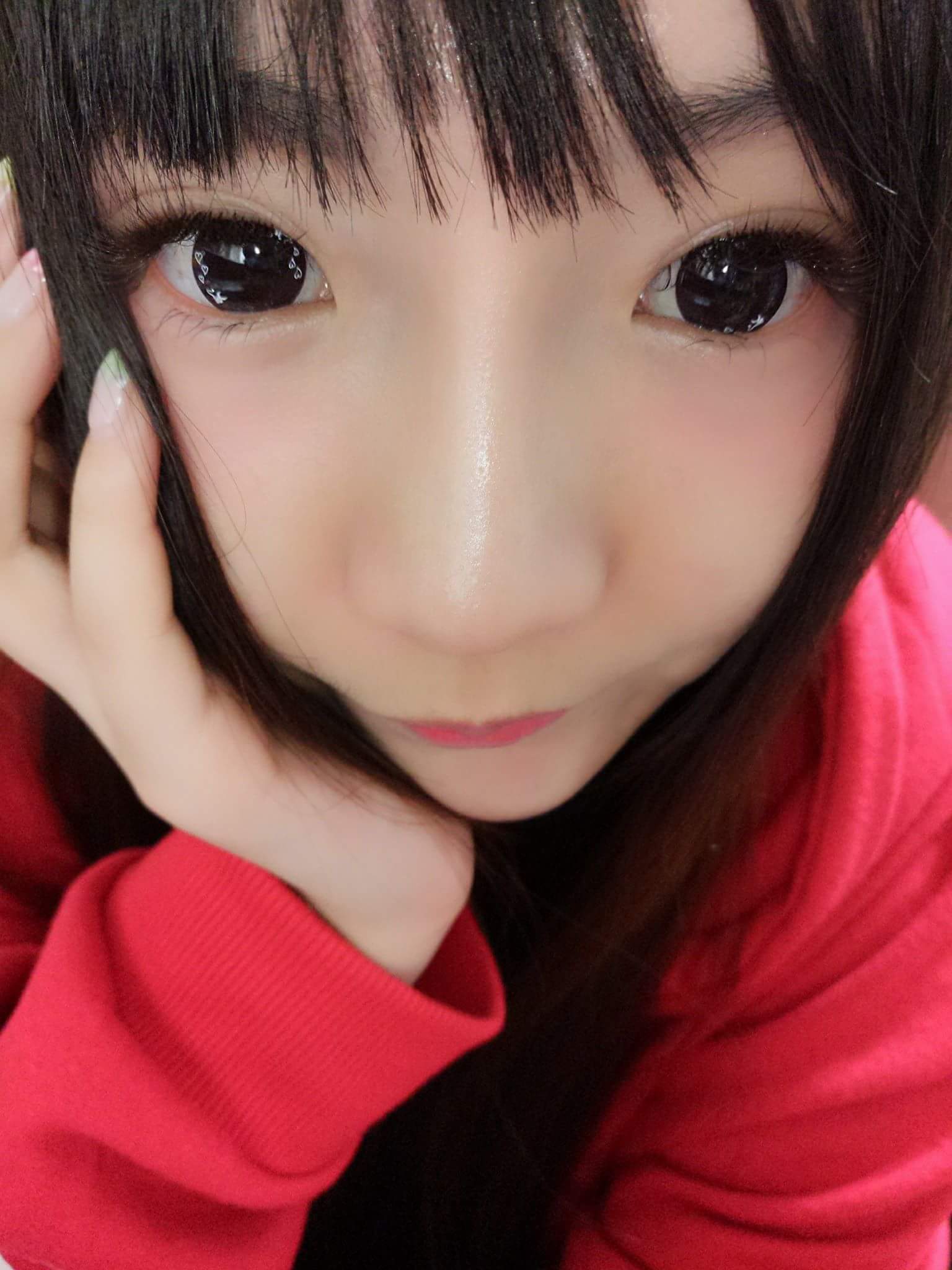  徐柑仔炯炯有神的眼睛要找Miya 就對啦