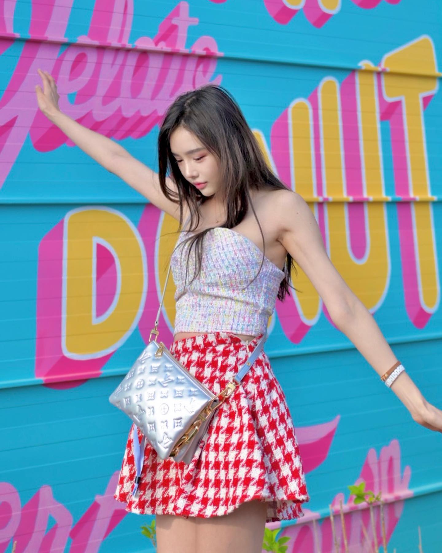  비비드바비드부한 색감의 #말똥도넛