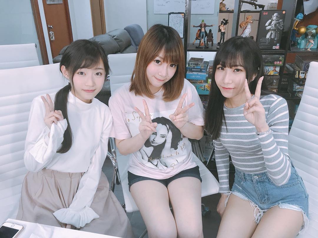  依幾年都攰