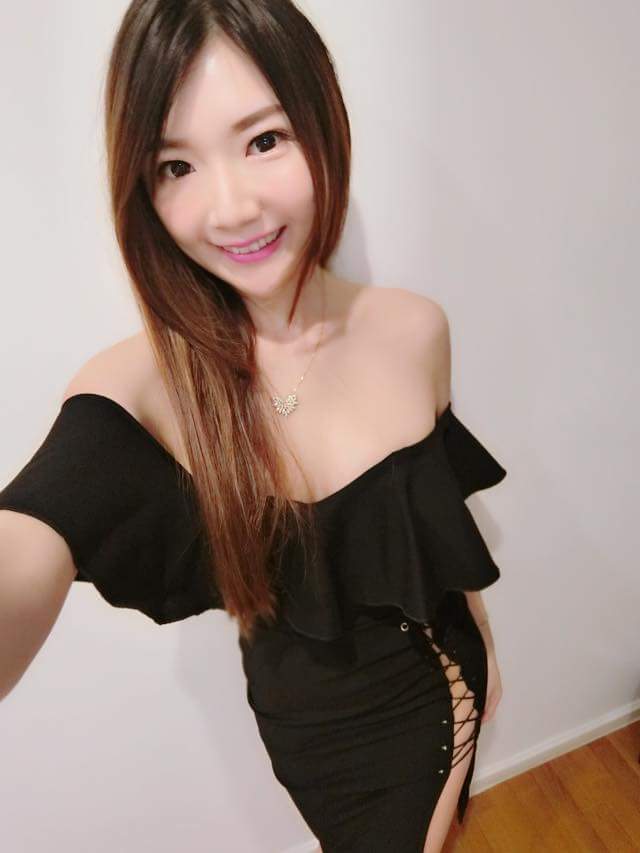  Michelle 小羽小朋友是隨時要被放進懷�...
