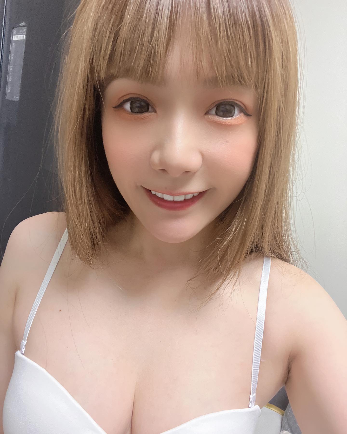  剪個瀏海又要呆三天。
