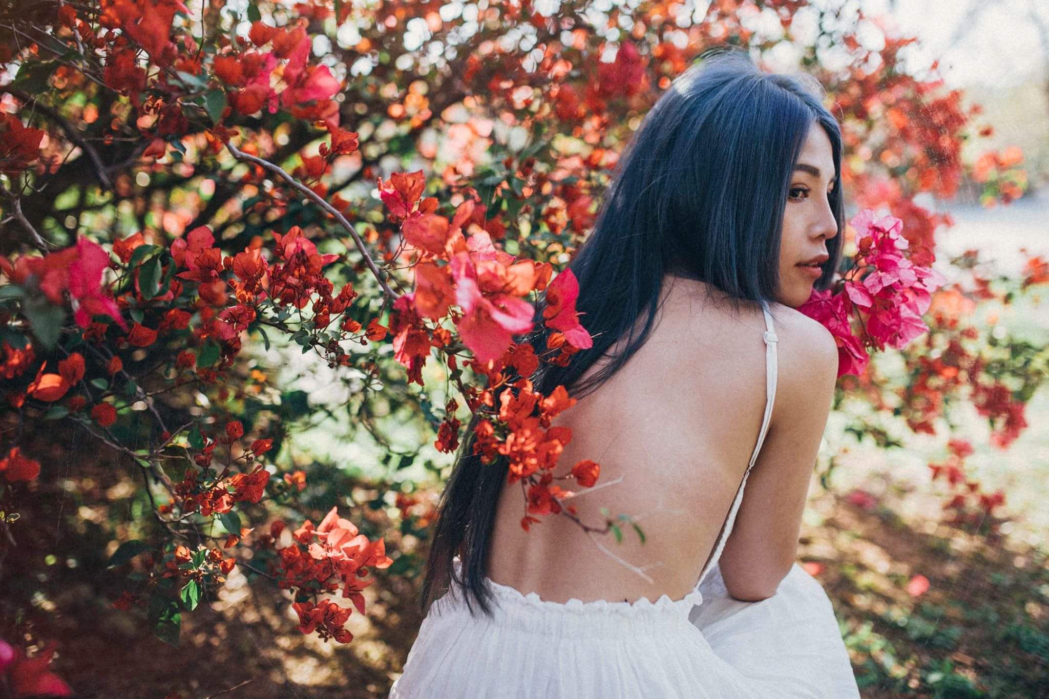  吳宥承美背模式。 — 和 Peggy Liao 在�...