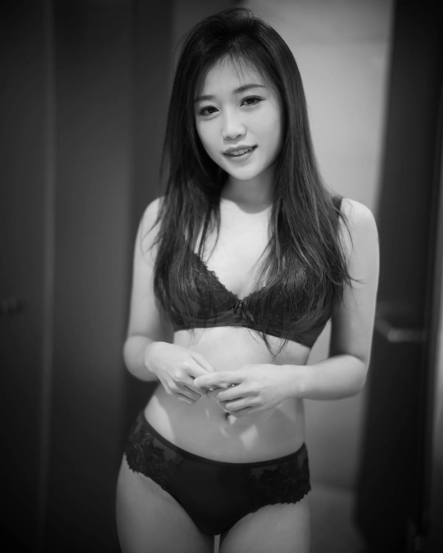  【 黑與白的平衡線 】
〖 素人写真 〗...