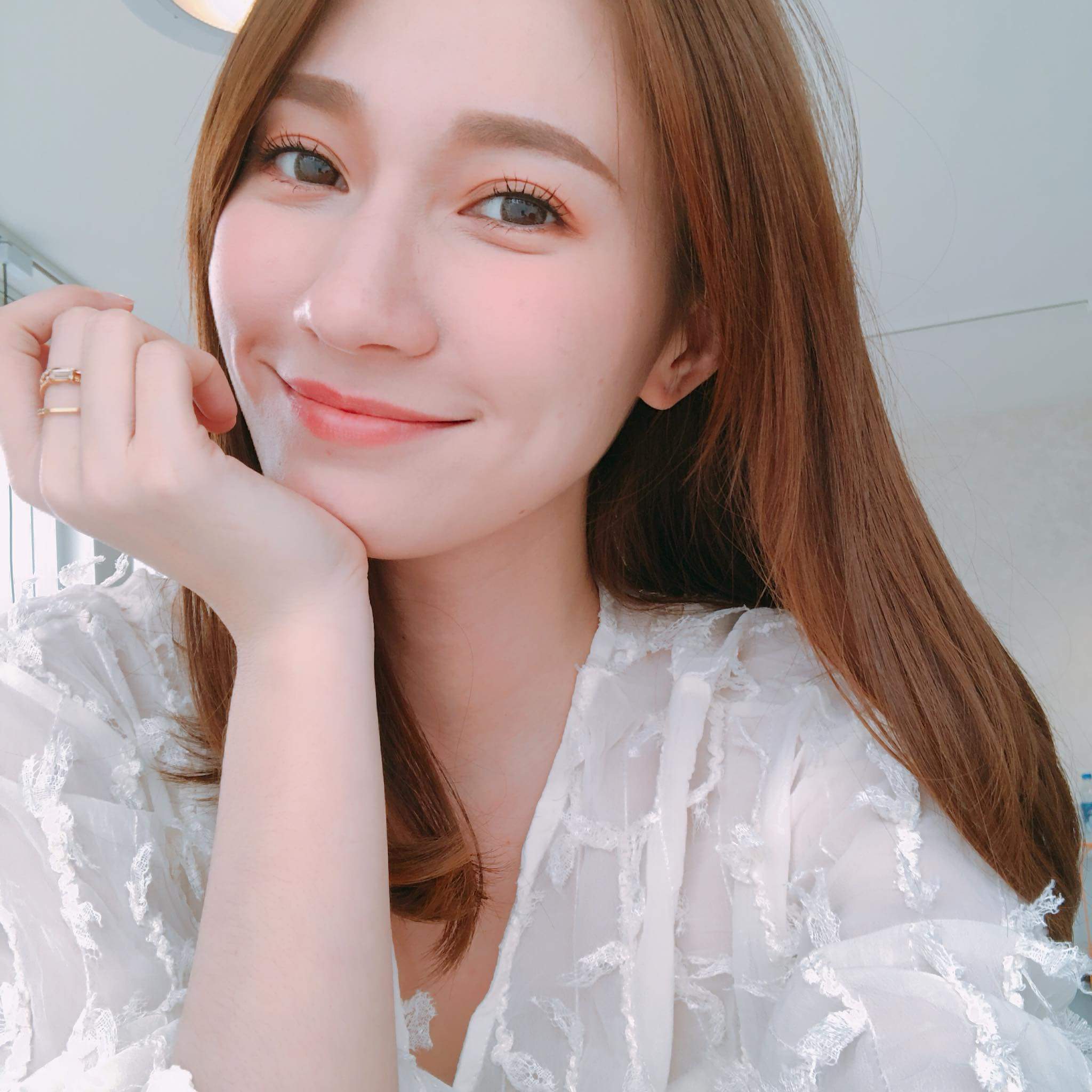  Jaline 葉羿君突然變冷⋯還下起雨來了