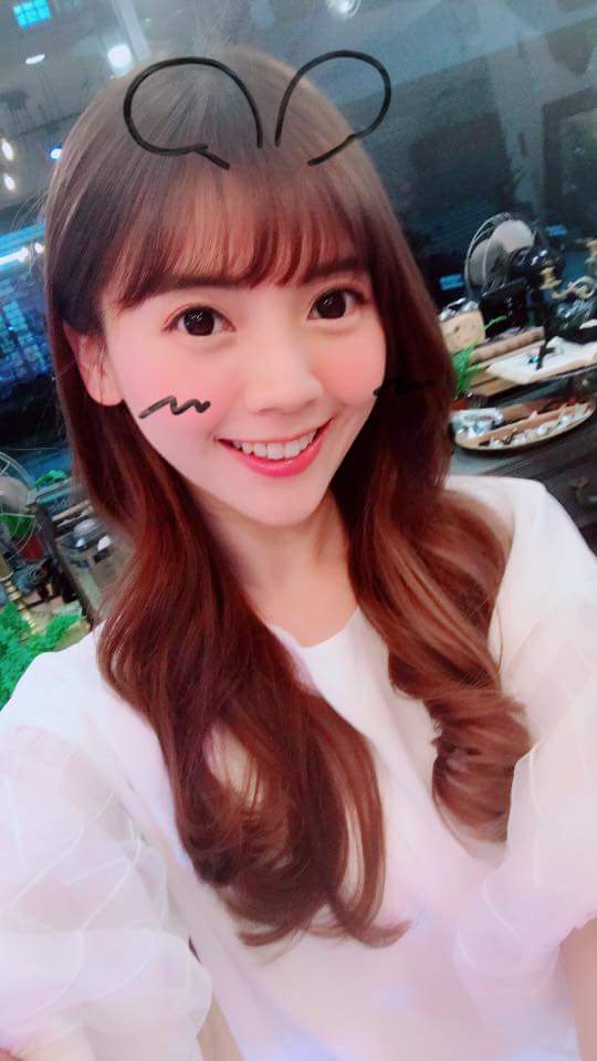  于小文-粉絲後援會在 HUE Hair Design