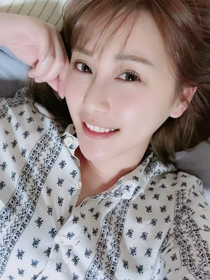  Happy＊陳樂樂這兩天稍微打掃房間 還�...