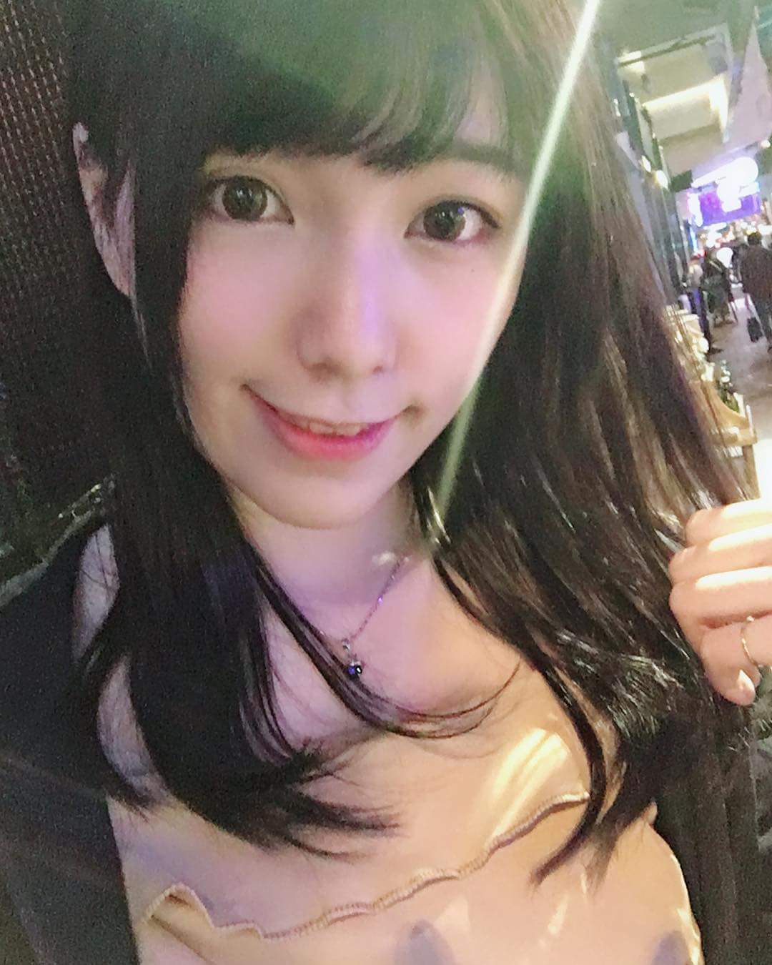  呆毛amo變冷了 出門記得穿厚一點唷你�...