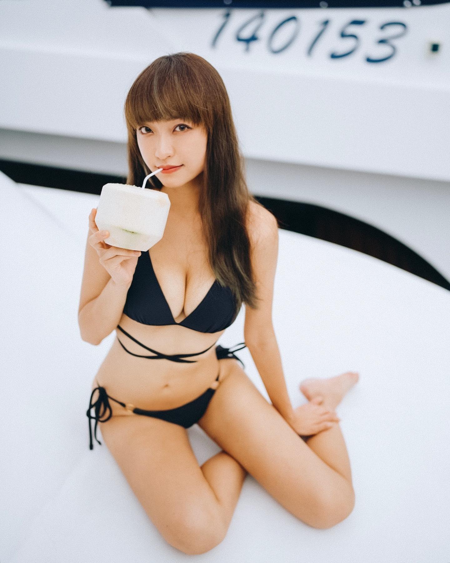  。
