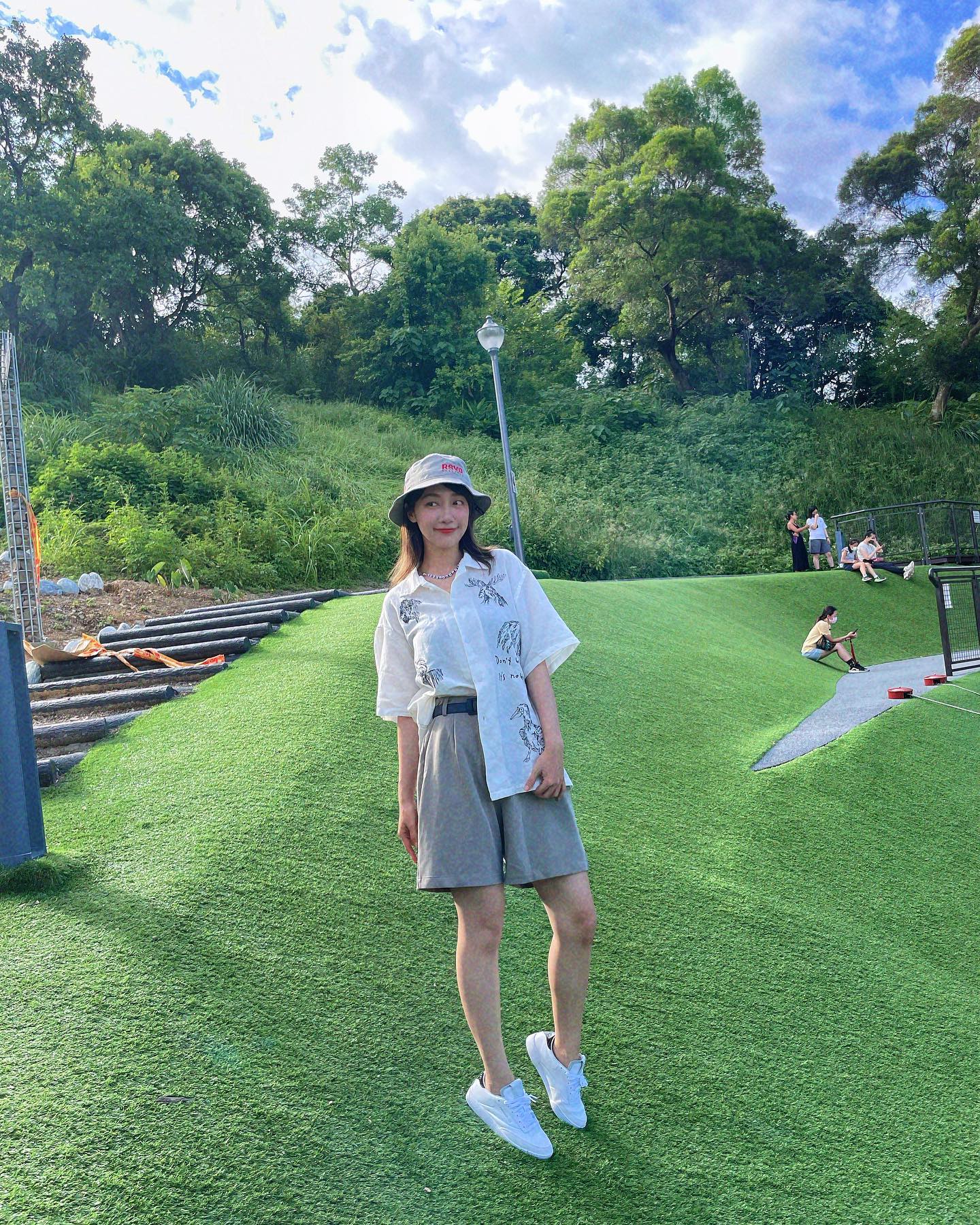  跟爸媽出門走走