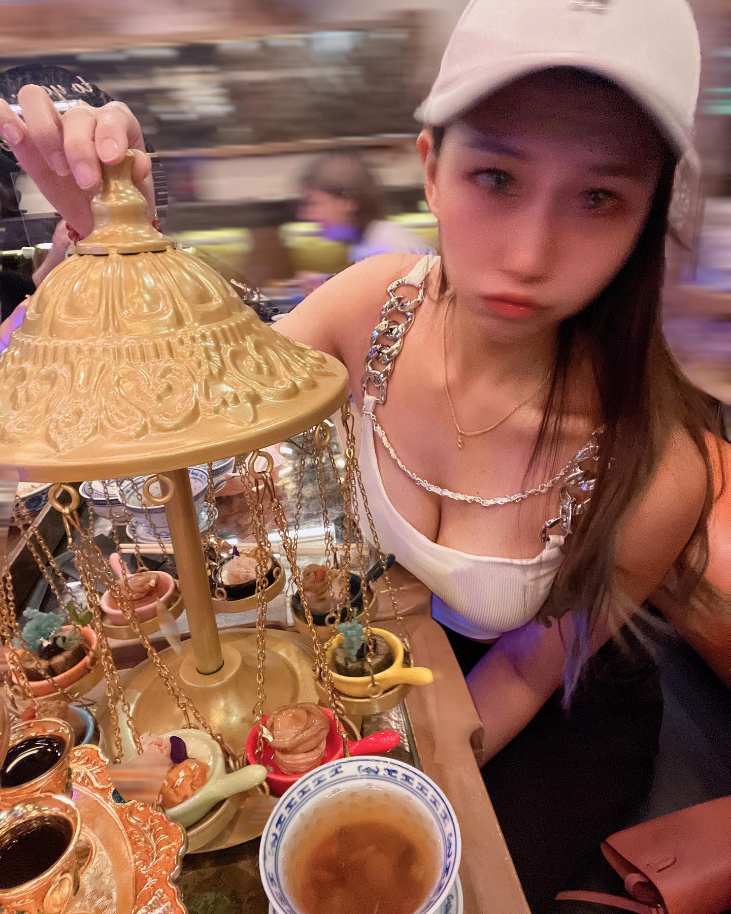  多喝水多吃飯多睡覺多想我 啾咪