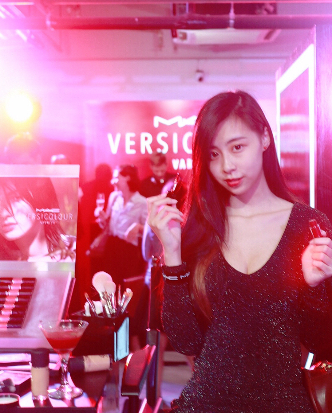  /
Thanks for having me tonight❤️ @maccosmetics...