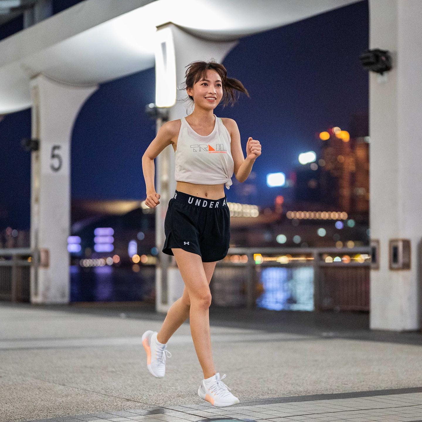 中環夜跑景色真係好靚