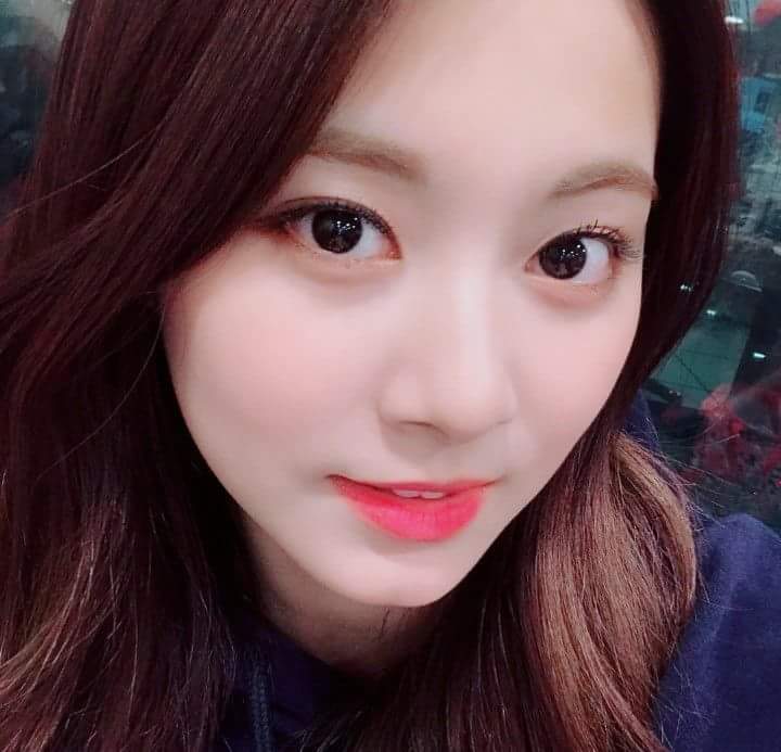  周子瑜 Tzuyu 쯔위李國主的Young Street IG�...