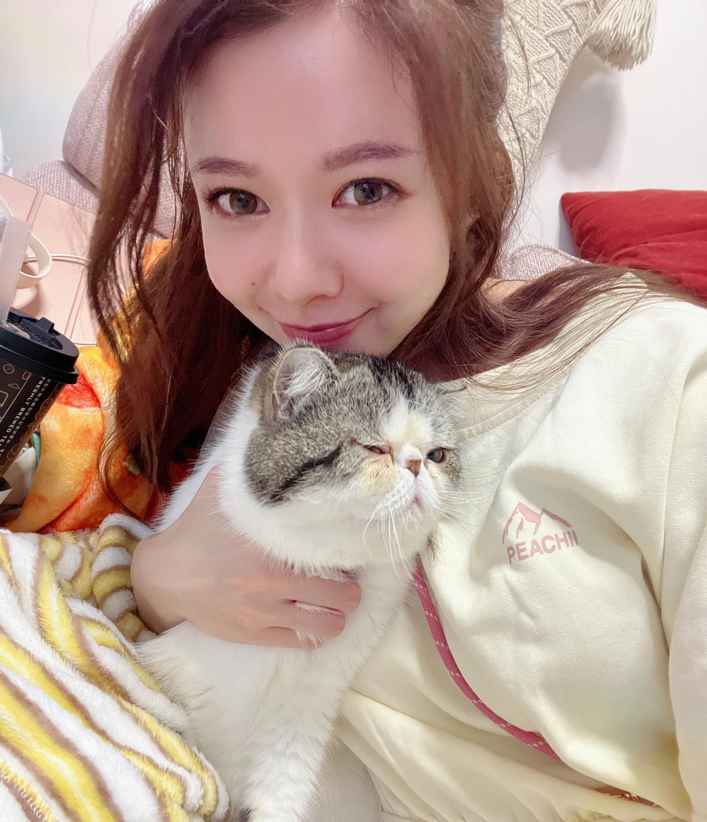  話說
今日放假著到咁casual 又高領又hea...