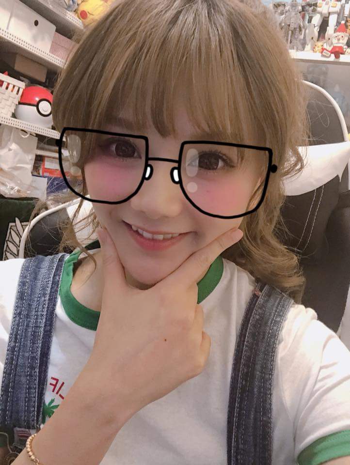  解婕翎想不到吧！我要開台啦23：10http...