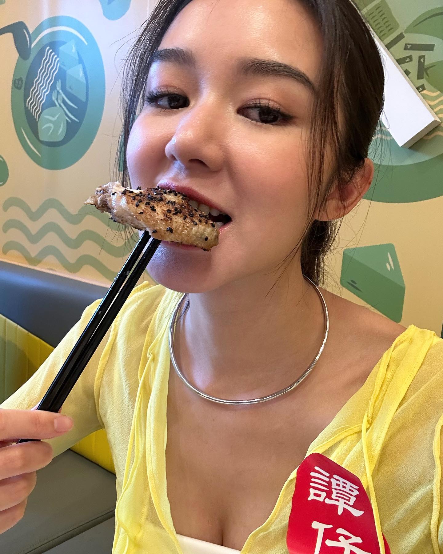  有幾多人鍾意好似我咁
用筷子叉住隻�...