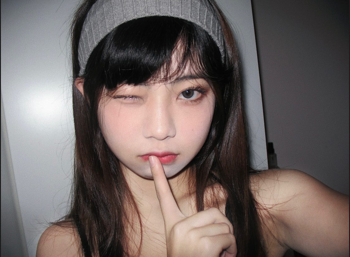  假瀏海～聽日去剪返個真瀏海 ˶˙ᵕ˙ ...