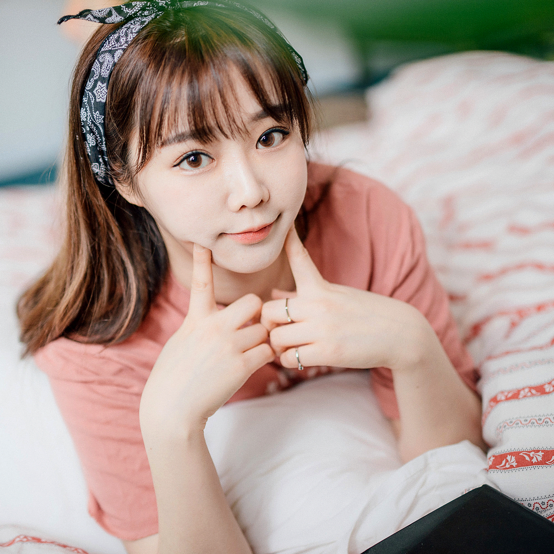  치통샷
-
-
#개인화보 #감성사진 #인물�...