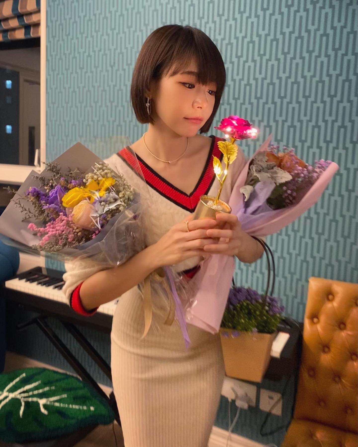  昨日歸隊謝票也難得一家人齊齊一起