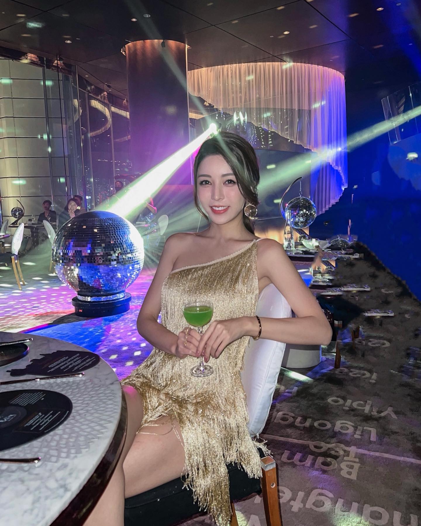  那天晚上去了半島Felix餐廳
大家都以70...