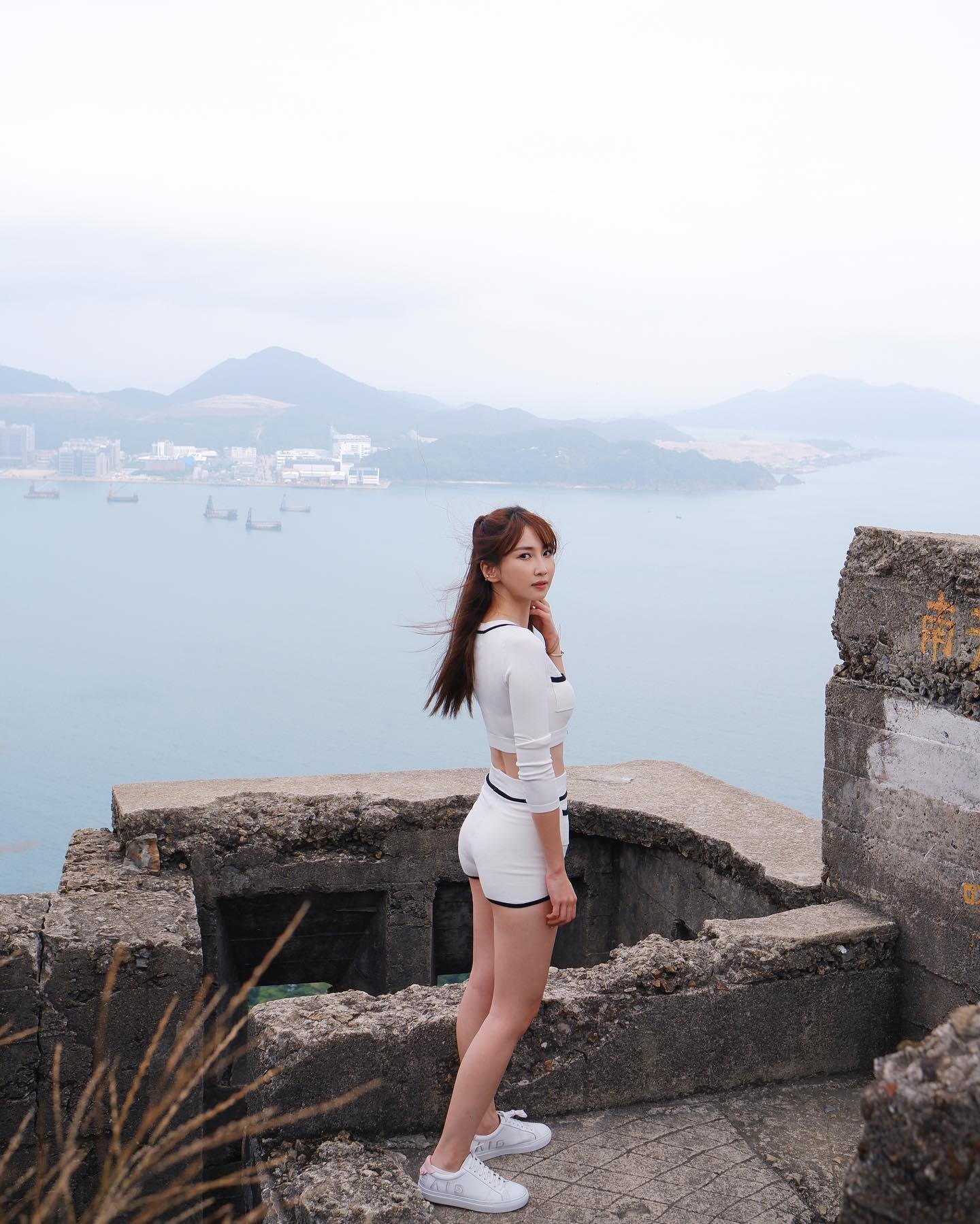  上斜路上樓梯係好辛苦
但為咗更靚嘅�...