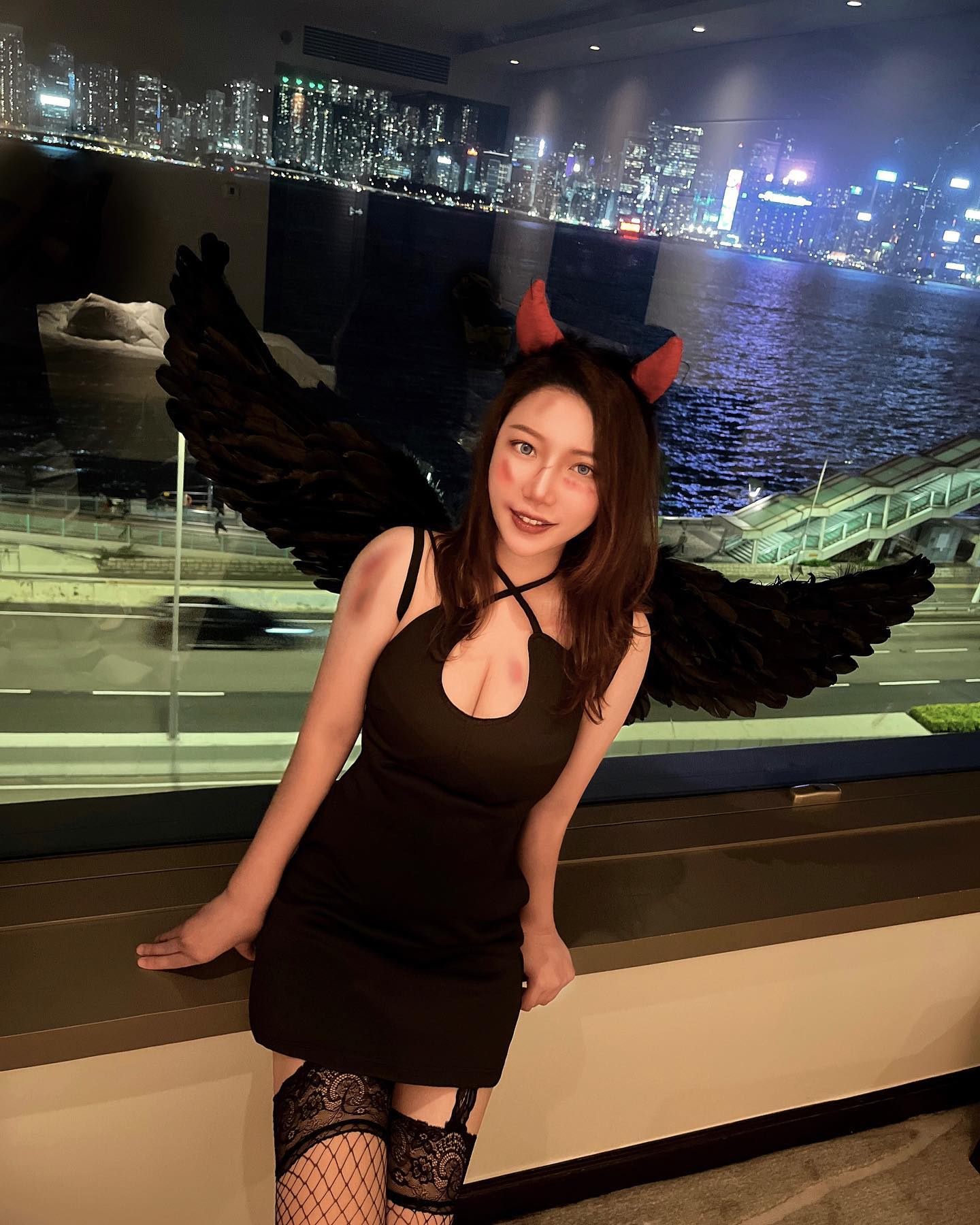  太重飛唔起撻咗落地