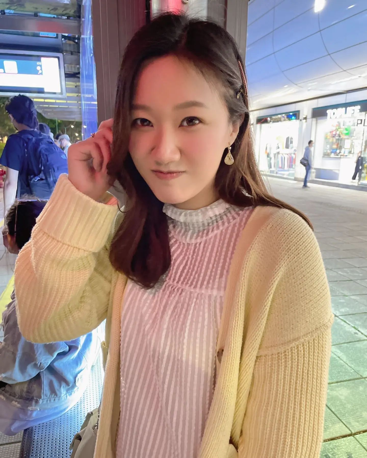  覺得自己今日似一個比較女仔既女仔