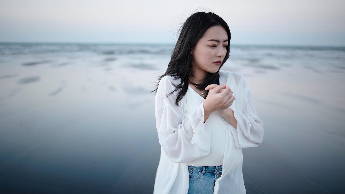  「沒有人不會變 只是你怎麼就變了」
...