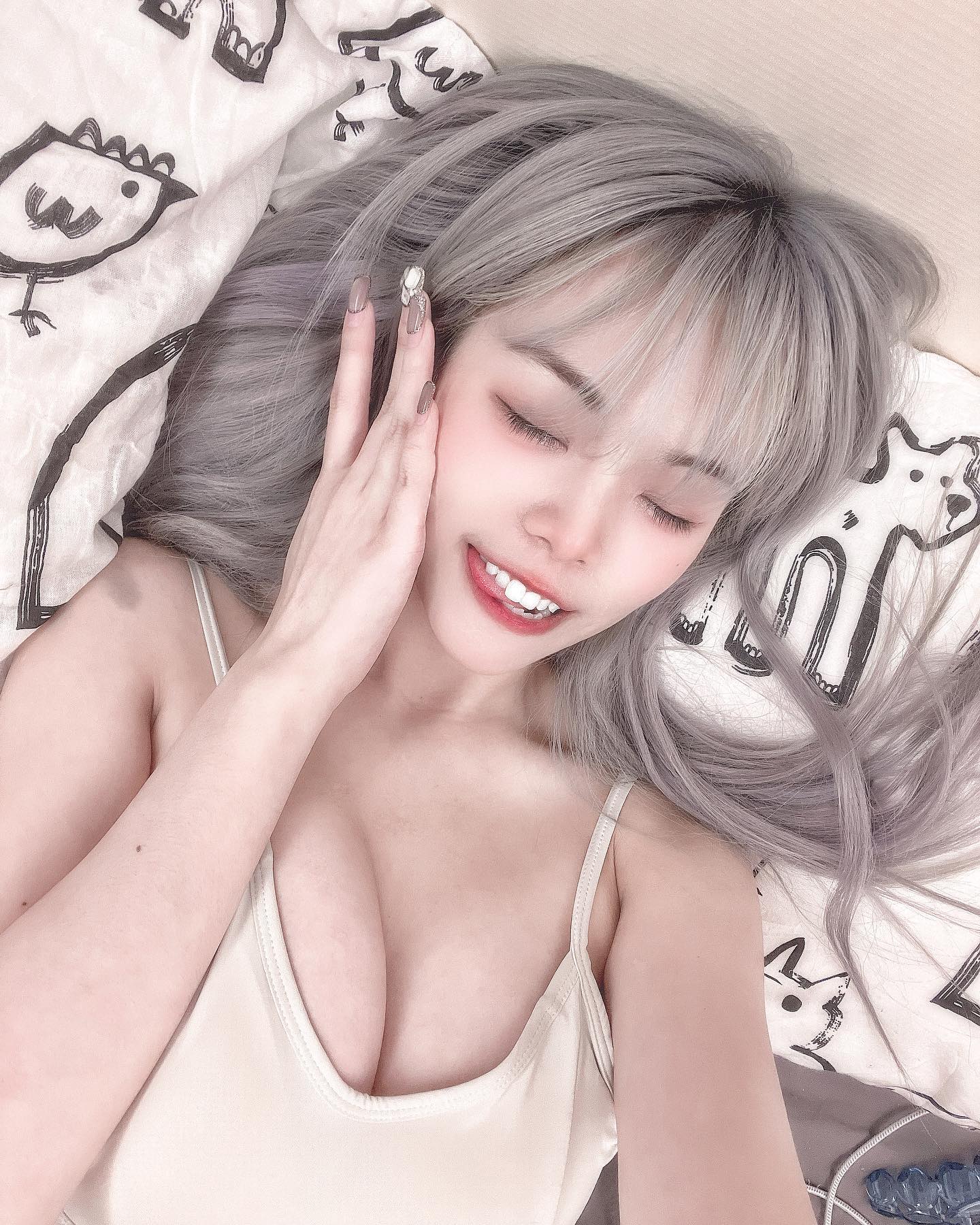  快樂的秘訣是停止胡思亂想(•̀ᴗ•́...
