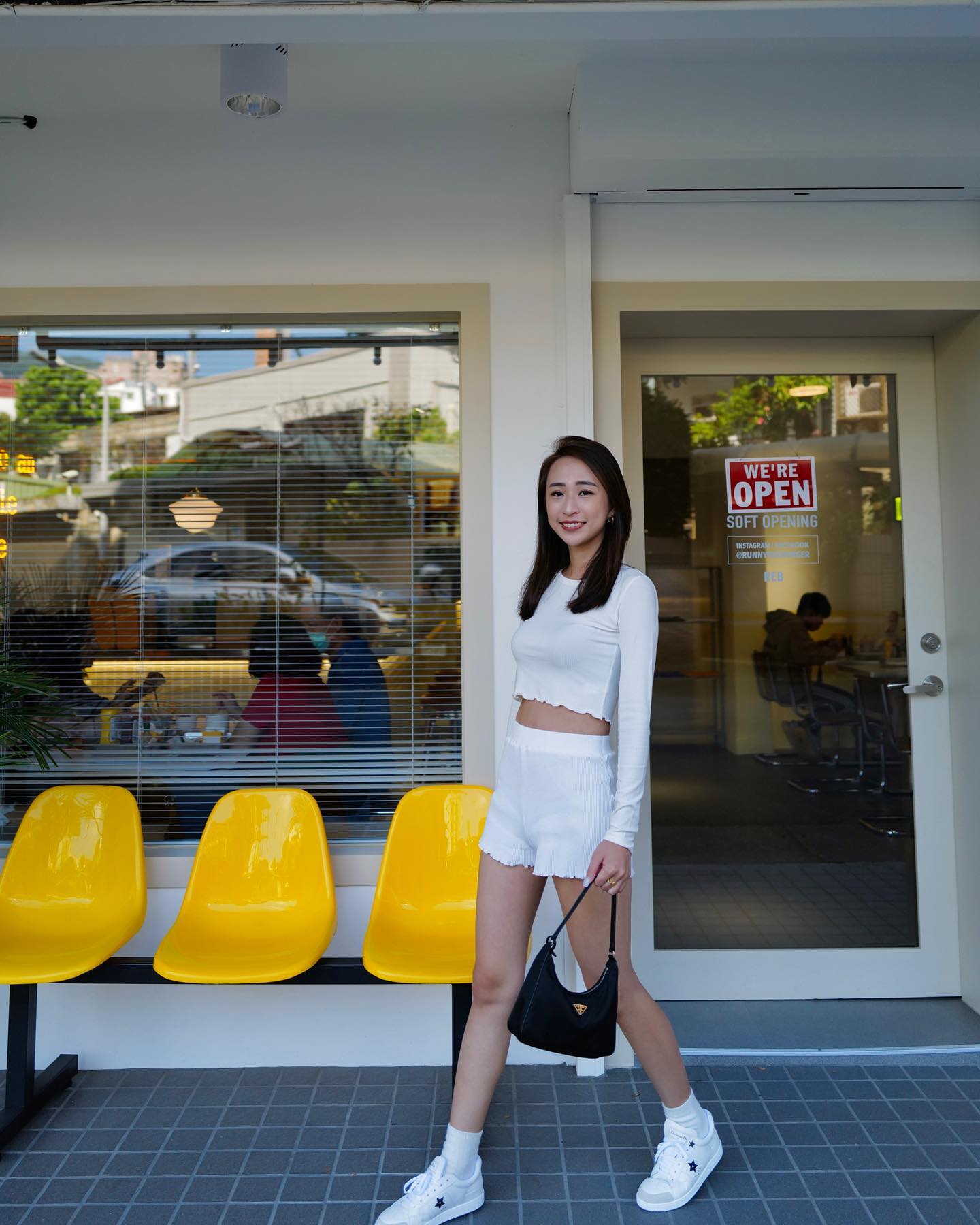  -
[ 室外篇 ]
天母可可愛愛的漢堡店