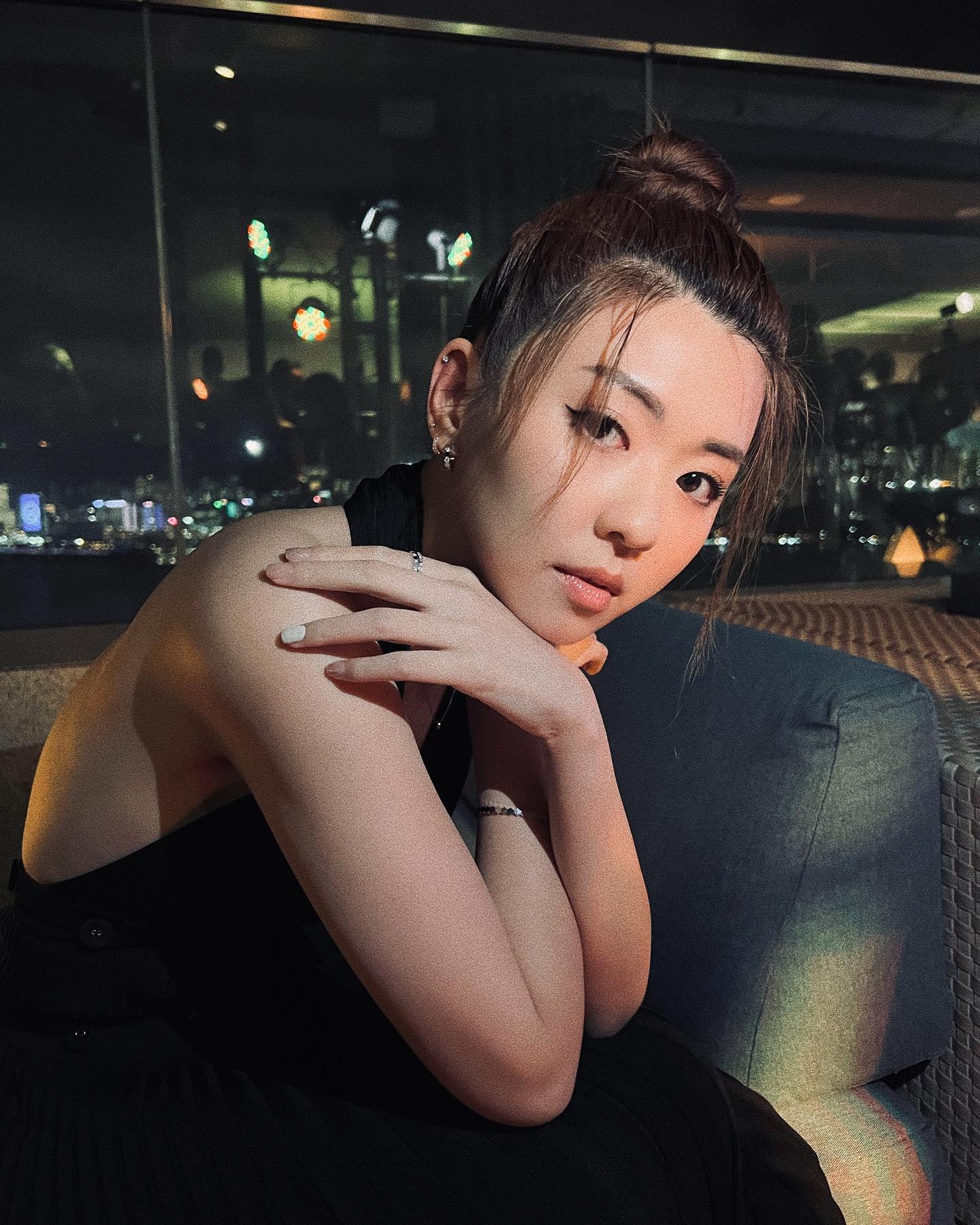  Happy 32 @marieclaire_hk ✨
我也跟著一起慢...