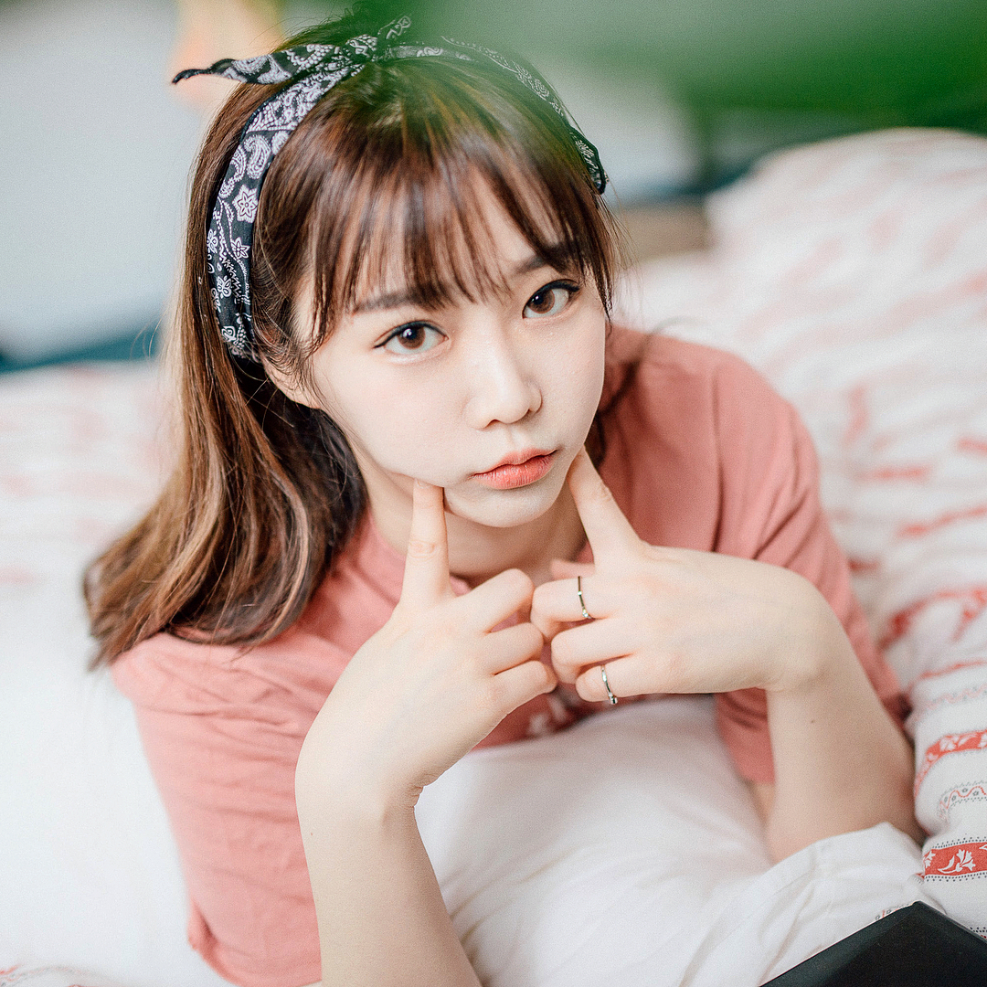  치통샷
-
-
#개인화보 #감성사진 #인물�...