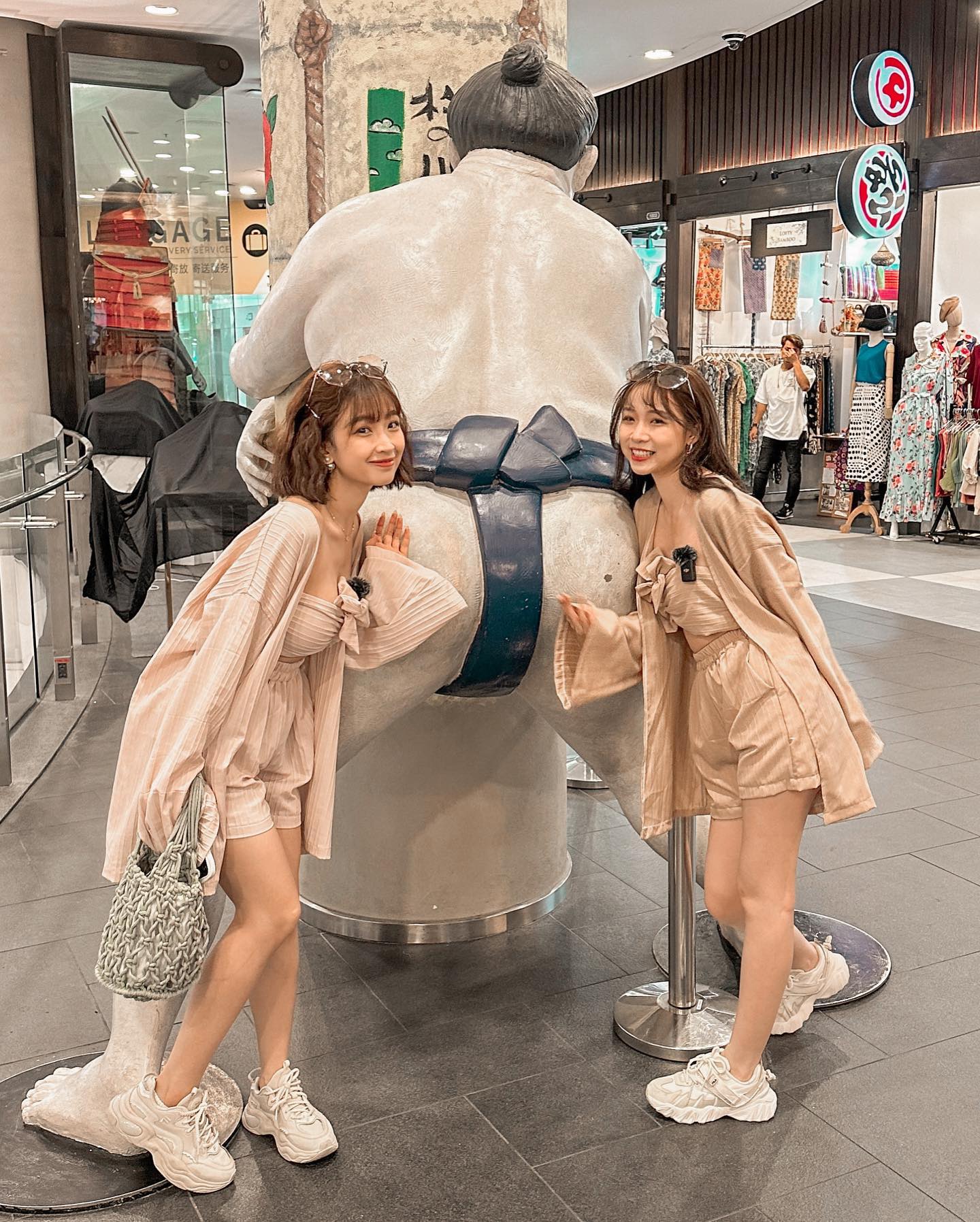  ✈️✈️
K²瘋暴