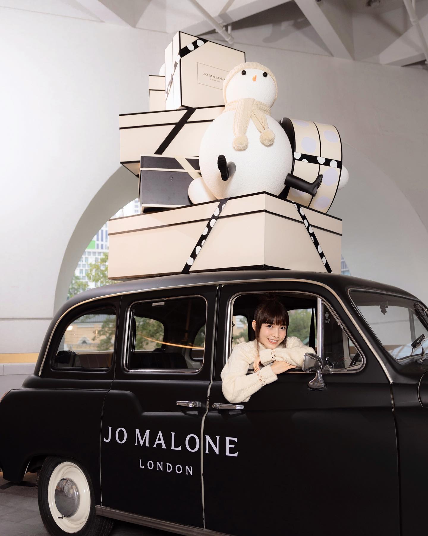  來坐上 @jomalonelondon Iconic Taxi 一齊歡度...
