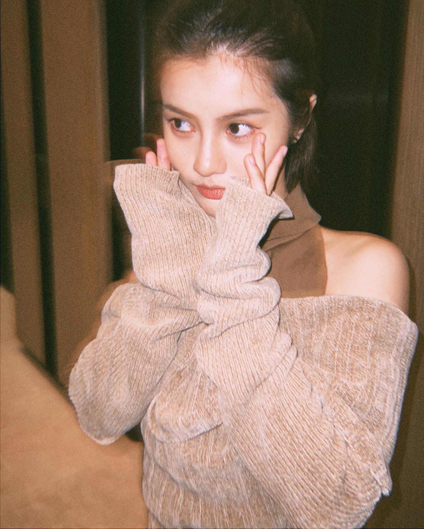  撇 